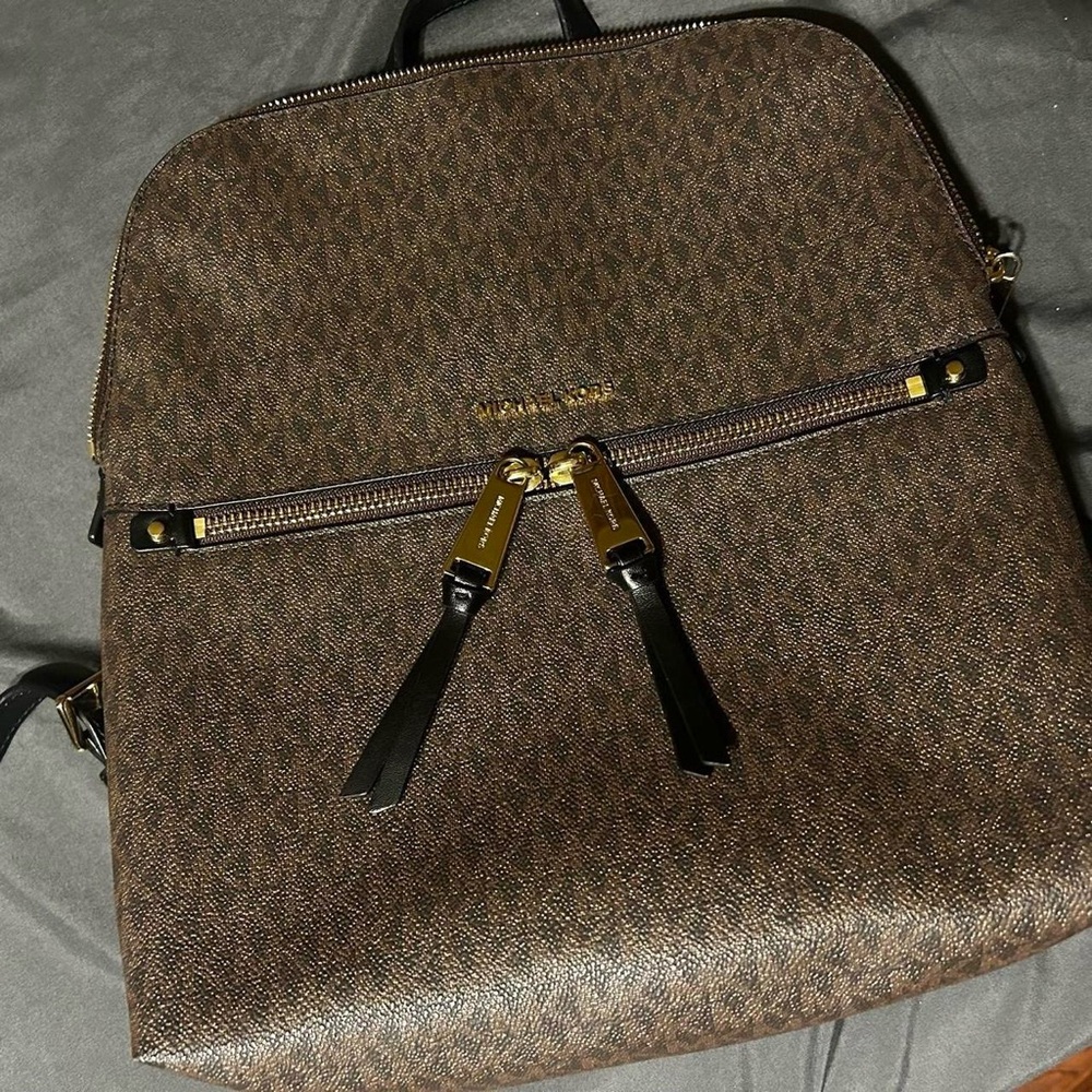 Micheal Kors backpack